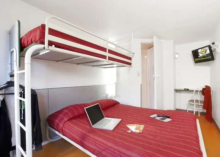 Hotel Premiere Classe La Roche Sur Yon - Vendespace 2*