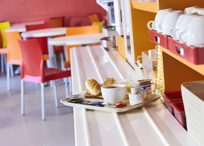 Hotel Premiere Classe La Roche Sur Yon - Vendespace 2*